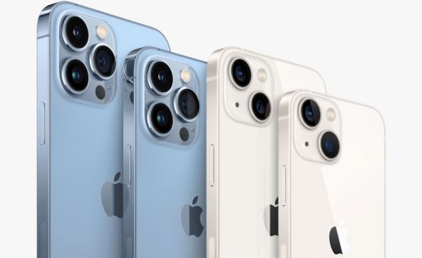 Apple iPhone 13