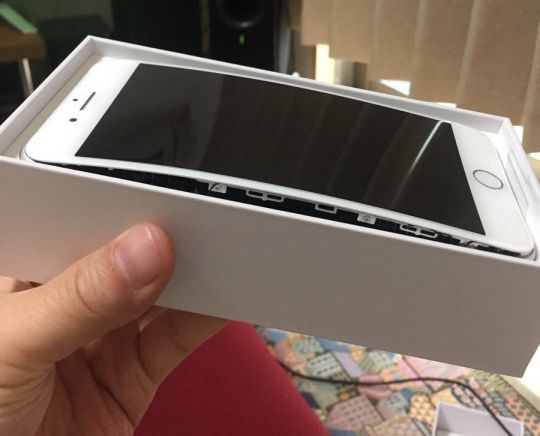 iPhone 8 Plus ecran desprins