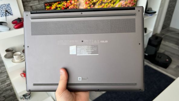 ASUS Zenbook S 14 (UX5406S) 2024