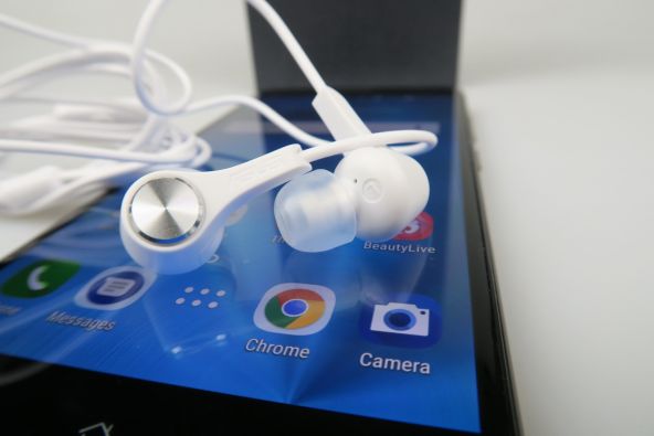 Casti ASUS ZenFone Zoom S