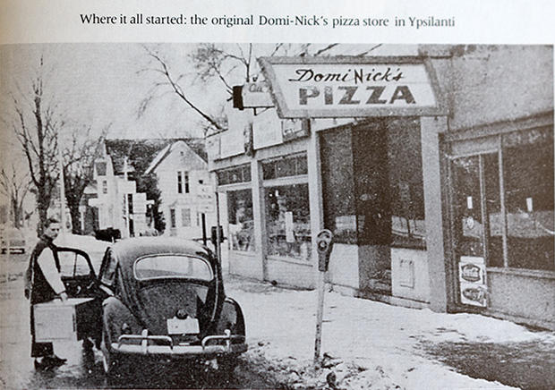 Masina livrare pizza Domino