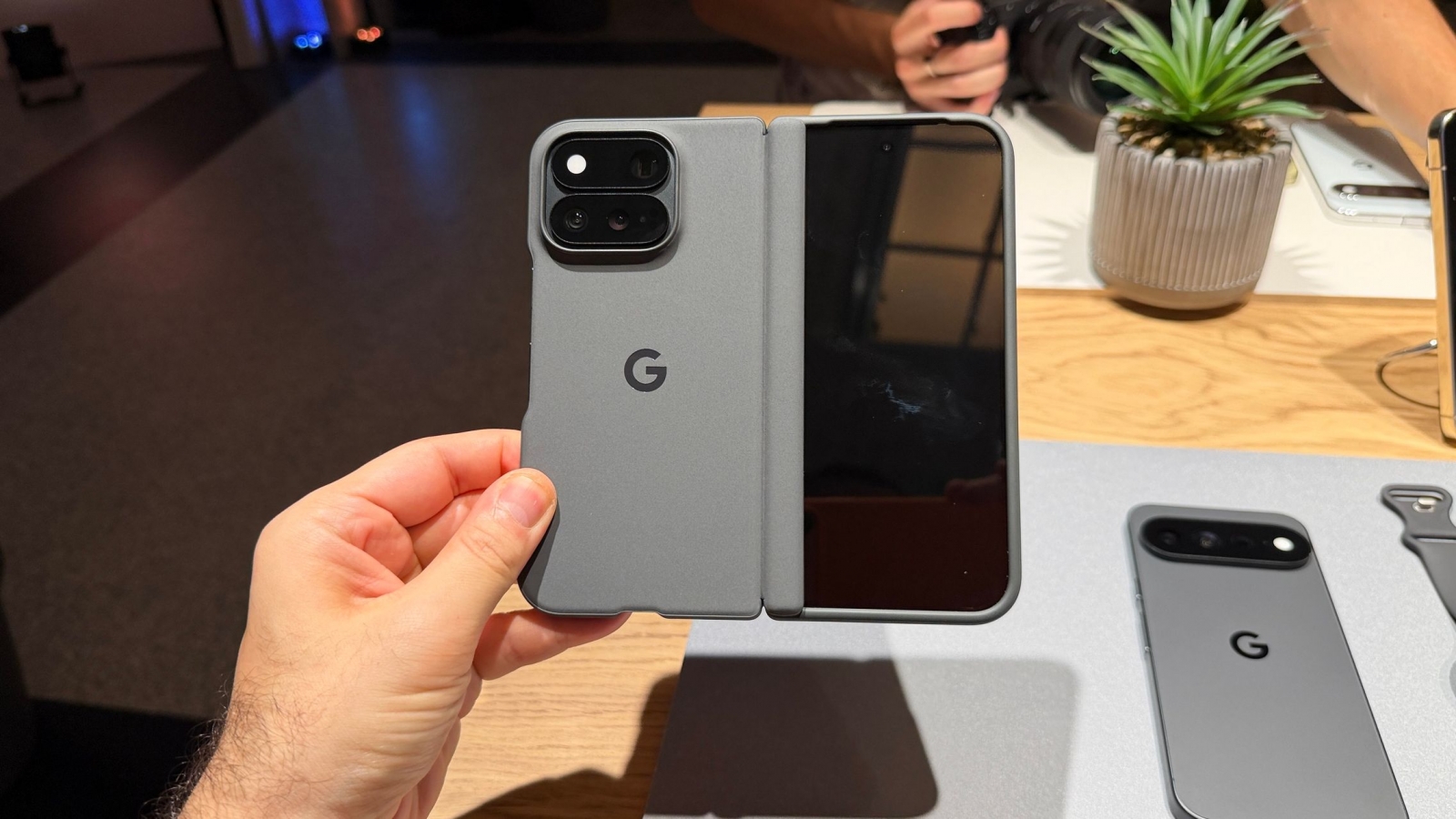 Pixel 11 PRO Fold