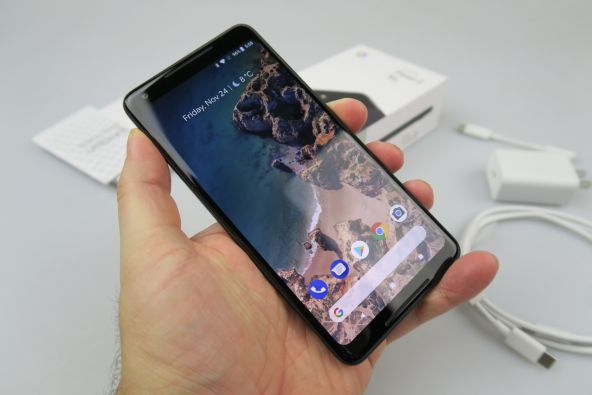 Google Pixel 2 XL scos din cutie