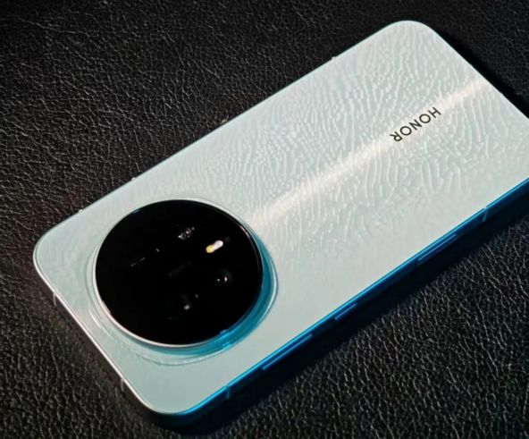 HONOR Magic8