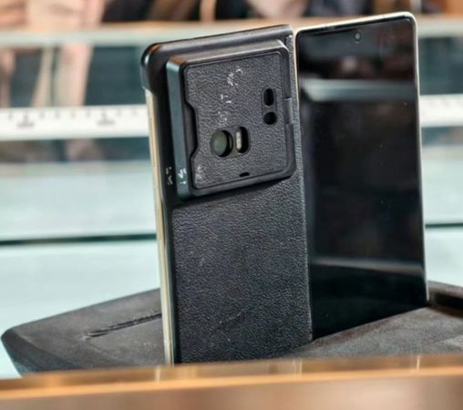 Honor Magic V5 