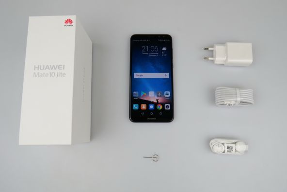Huawei Mate 10 Lite, continutul cutiei