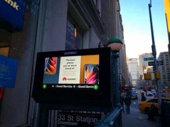 Huawei Mate 10 Pro se va lansa în SUA; apare în materiale promo alături de motto-ul "Cel mai bun smartphone de care nu ai auzit"