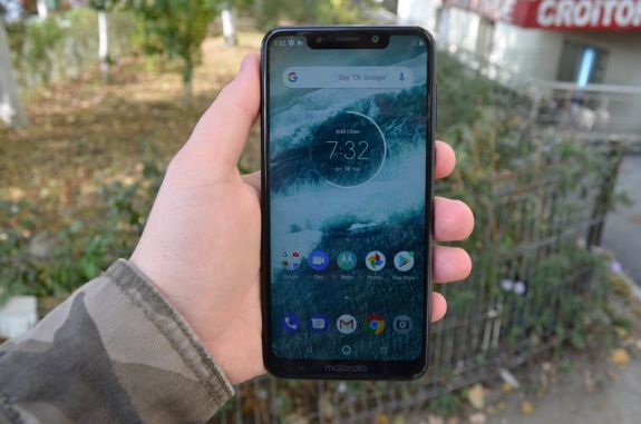 Motorola One