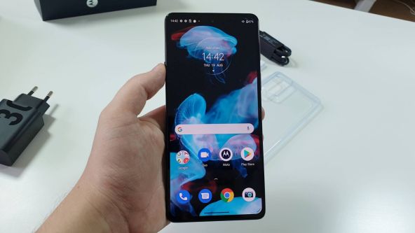 Motorola Edge 20
