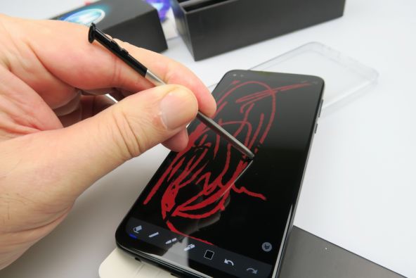 Motorola Moto G Pro cu stylus