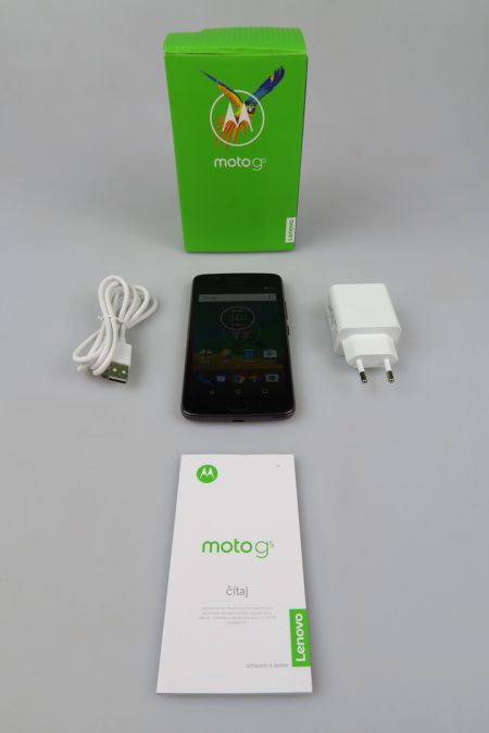 Motorola Moto G5, continutul cutiei