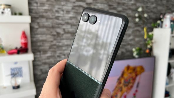 RAZR 60 Ultra