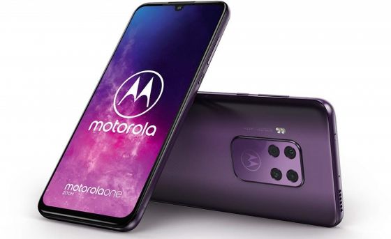Motorola One Zoom