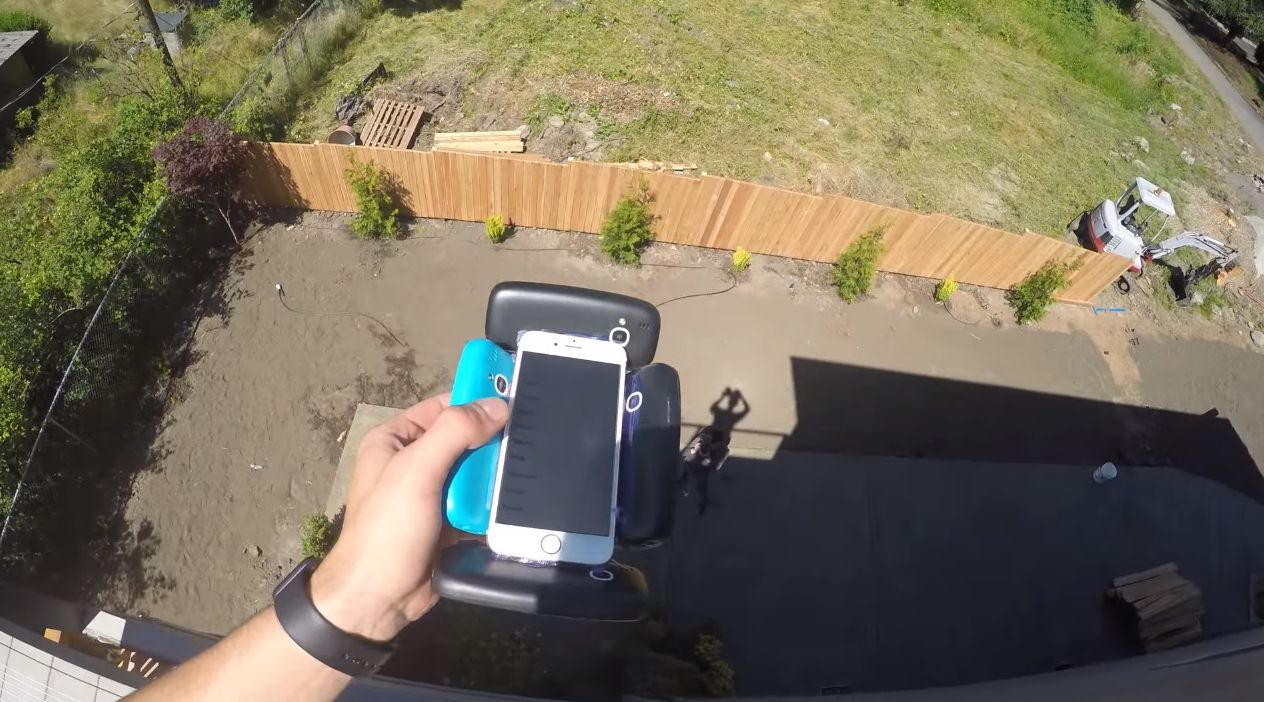 Nokia 3310 vs 3310 (2017)