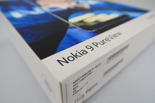 Cutia lui Nokia 9 Pureview
