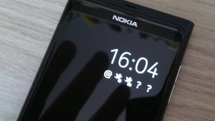 Nokia N9 si Samsung Galaxy S7