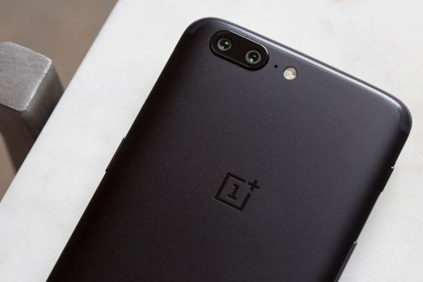 OnePlus a pariat pe camera duală