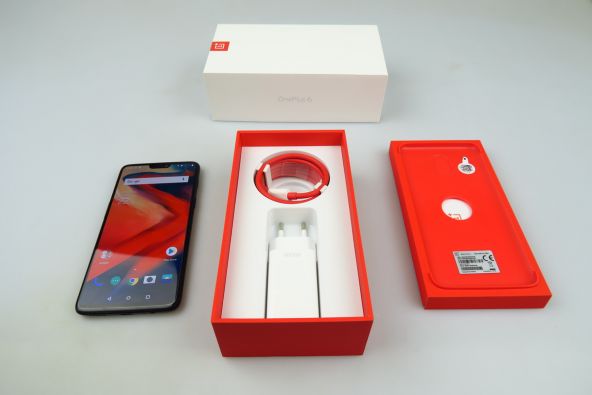 OnePlus 6 Unboxing