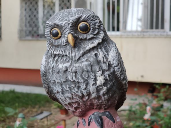 Avem totuşi un Bokeh foarte reuşit cu o jucărie în formă de bufniţă