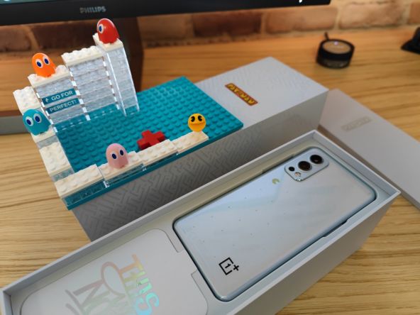 OnePlus Nord 2 x PAC-MAN Edition