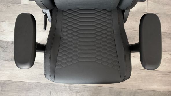 RAZER Iskur V2 NEWGEN
