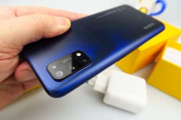 Realme 7 Pro scos din cutie