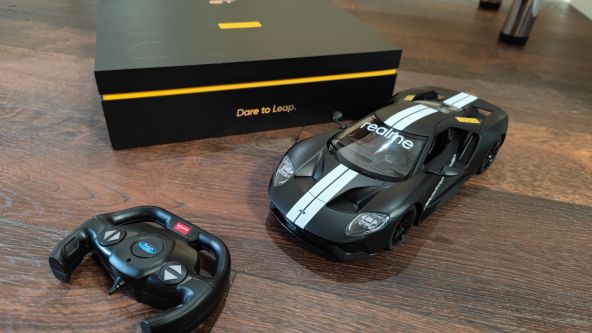 Realme GT 5G & Ford GT