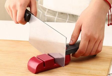 Aparat pentru ascuțit cuțite