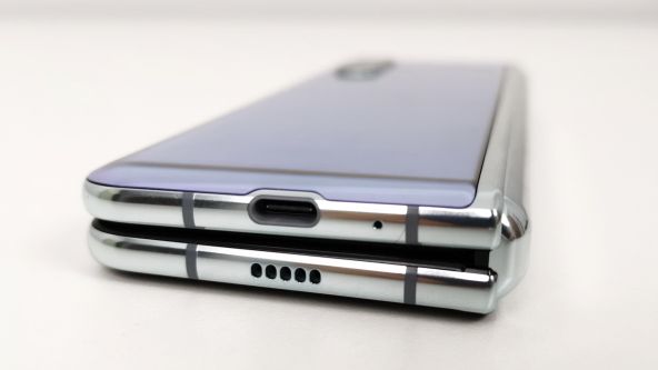 Samsung Galaxy Fold închis