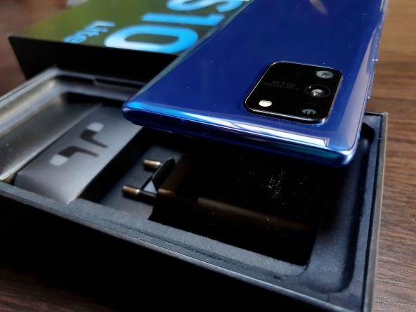 Unboxing S10 Lite
