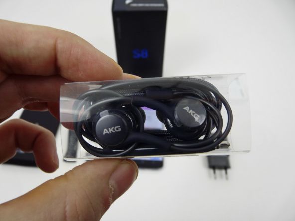 Căștile AKG ale lui Samsung Galaxy S8