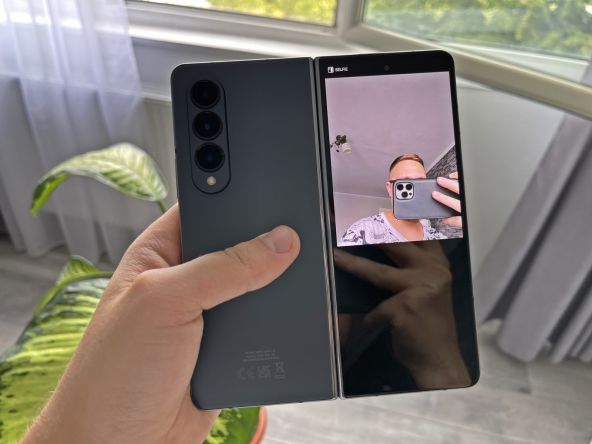 Galaxy Z Fold4