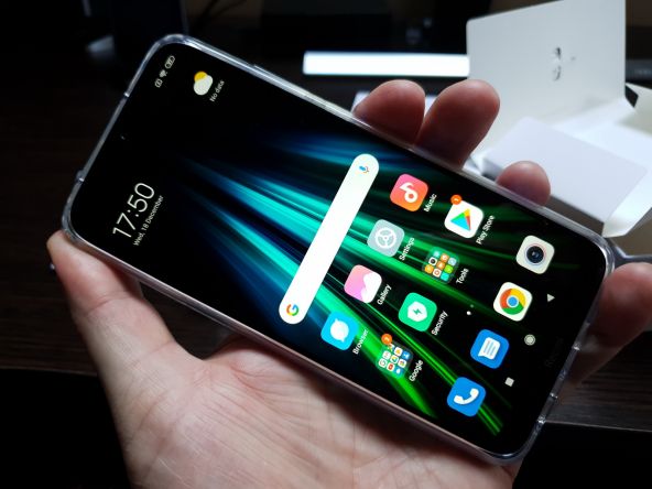 Xiaomi Redmi Note 8T privit din față