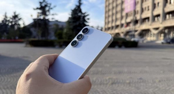 Samsung Galaxy S25 FE