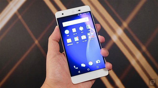Sharp Aquos Z2