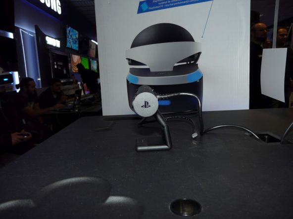 Primele impresii despre PlayStation VR, casca de realitate virtuală de la Sony disponibilă de azi în România