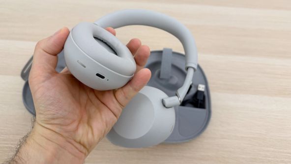 Sony WH-1000XM6
