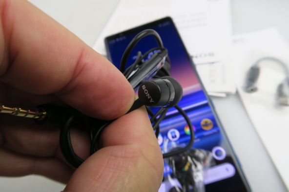 Castile lui Sony Xperia 5