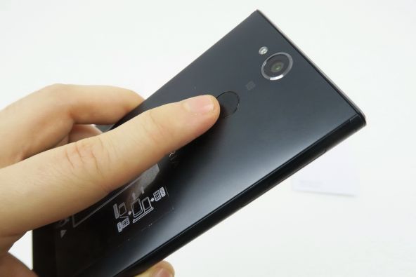 Sony Xperia XA2 scos din cutie