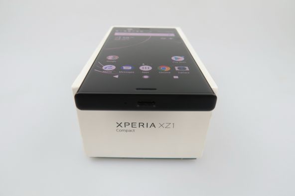 Sony Xperia XZ1 Compact scos din cutie