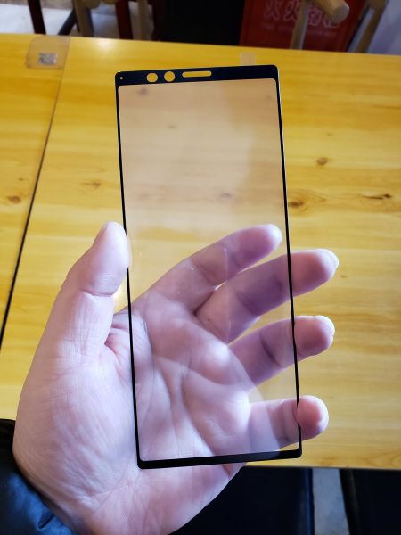 Iată cum se vor vedea filmele pe ecranul 21:9 de pe Xperia XZ4 (Video)