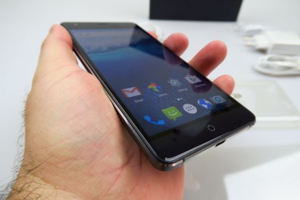 Ulefone Power scos din cutie