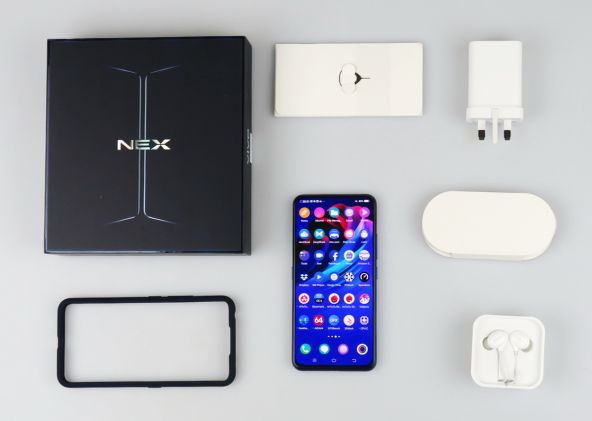Vivo NEX Dual Display, continutul cutiei