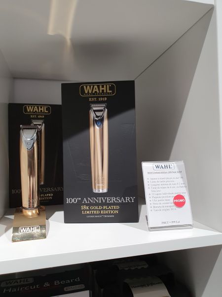 Aparate de bărbierit Wahl (inclusiv unul poleit cu aur)