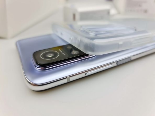 Xiaomi Mi 10T 5G privit din spate