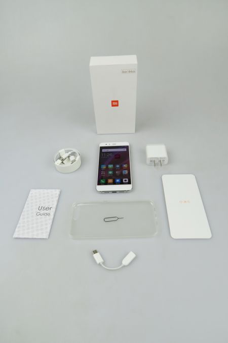 Xiaomi Mi 6, continutul cutiei