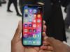 iPhone XR analizat de Marques Brownlee: colorat, probabil alegerea multora, dar cu muchii butucănoase, ecran modest
