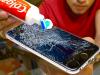 Pasta de dinţi care "repară" ecranul zgâriat de smartphone este doar un mit; Face mai mult rău decât bine