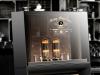 CES 2024: LG prezintă tonomatul viitorului: DukeBox are tuburi cu vid, panou OLED transparent