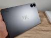 Redmi Pad Pro: Design clasic, metalic, perfect manevrabilă cu două mâini